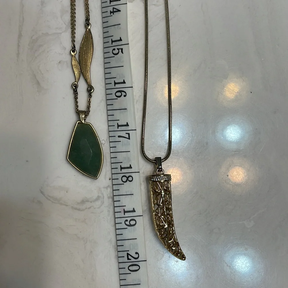 Lot of gold costume necklaces - Picture 2 of 4
